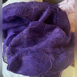 Handmade linen wrap, purple